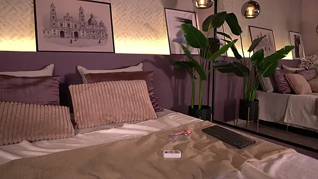 ElleDiane's cam snapshot