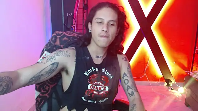 alan_dominat's cam snapshot