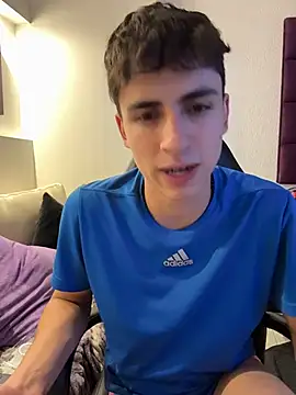 AdrianRinaldi live sex cam