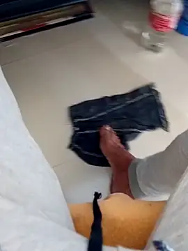 hackyourpussy@xh's web cam