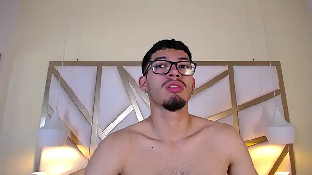 Jaxon_Carter's cam snapshot