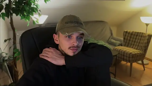 naked_psy's cam snapshot