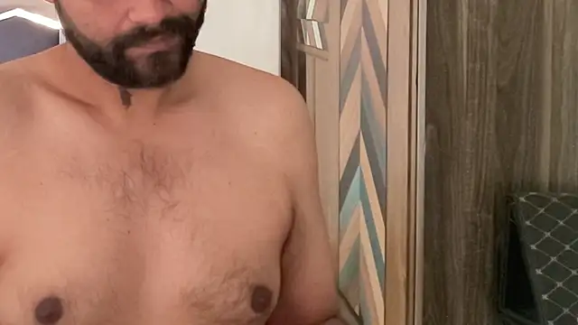 MakeMeAwareAah's cam snapshot