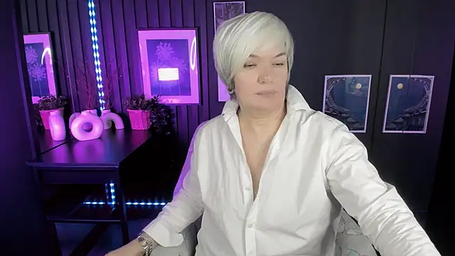 CarmenSoft live sex cam