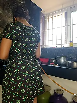 Tamil_Shalini_Lustyy live sex cam