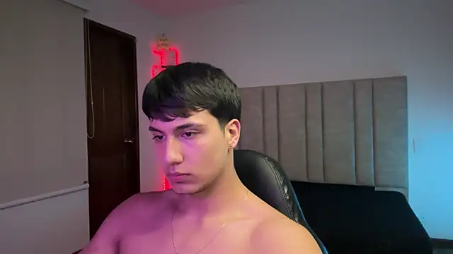 CHRIS_MORGAN1's cam snapshot