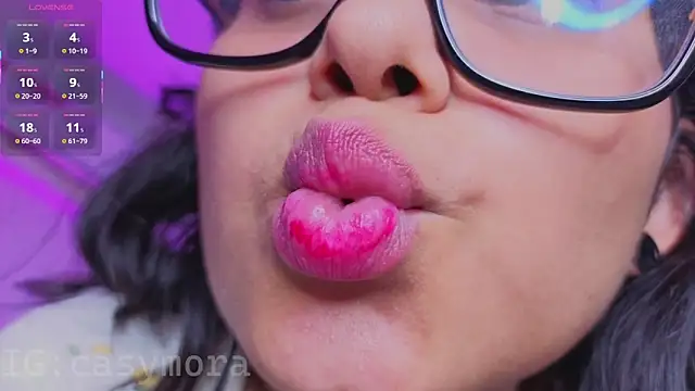 Cuteprincess21's cam snapshot