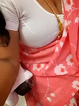 Tamil_Ammani's cam snapshot