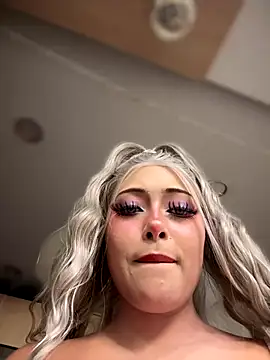 seraphine23 live sex cam