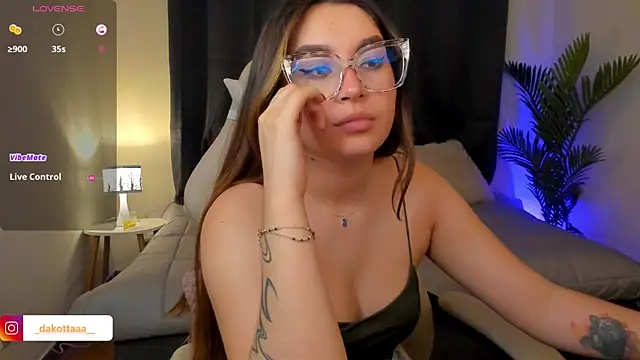dakottaa_ live sex cam