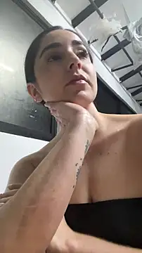 Vicky-Andrade live sex cam