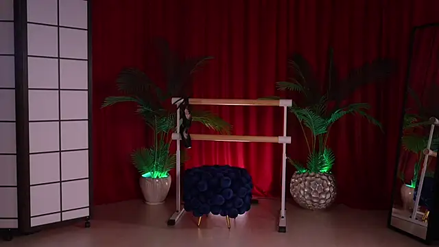 KittyCaitlin live sex cam