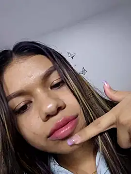 sophia_ramirez12 live sex cam