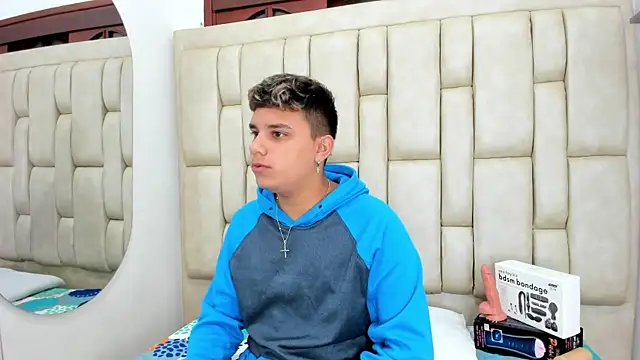 DevilWisp live sex cam