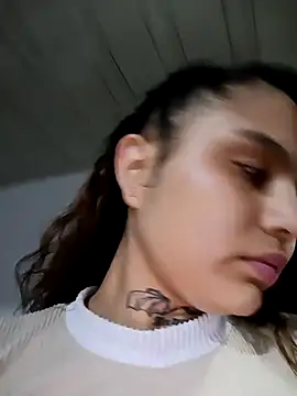 Alis_1327's cam snapshot