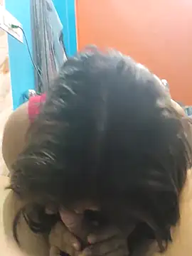 hornyzinia123's cam snapshot