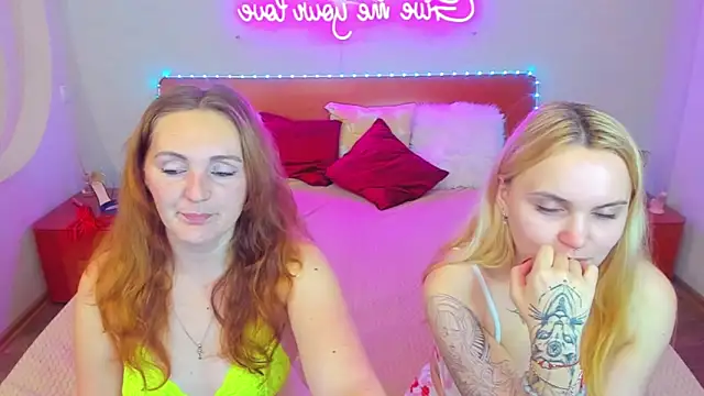 MagicEyess live sex cam