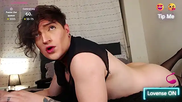 Hornymoan live sex cam