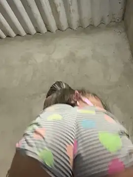 Sweed-virgin-pussy live sex cam