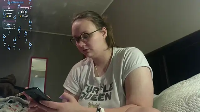 TurtleLady420 live sex cam