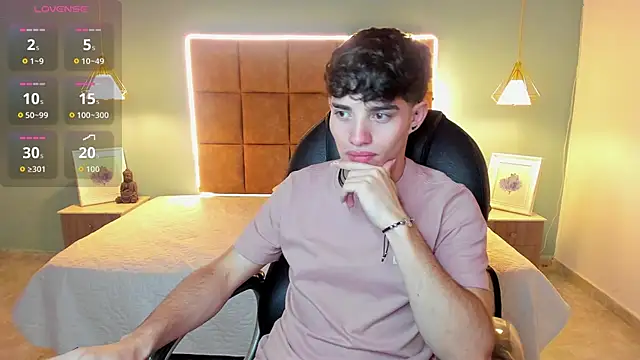 AlejooTwink live sex cam