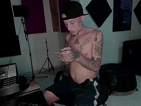 patrik_tattoo_ live sex cam