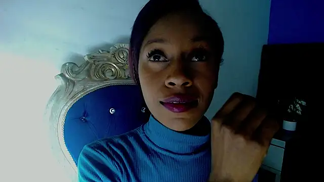 Aliis_Love's cam snapshot