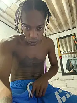 Larry-n-clouds's web cam