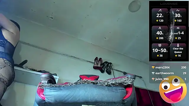 Trixy_star_horney live sex cam