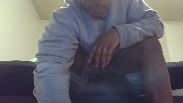 MrDaddyBbSnake live sex cam