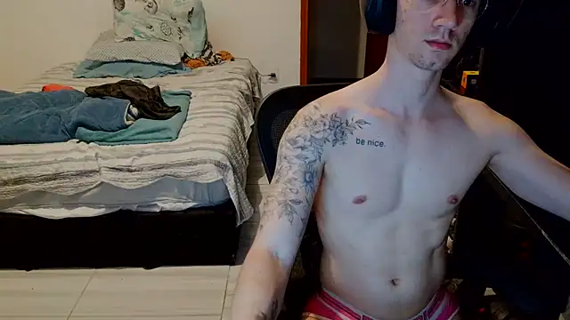 SweetGoodBoy22's cam snapshot