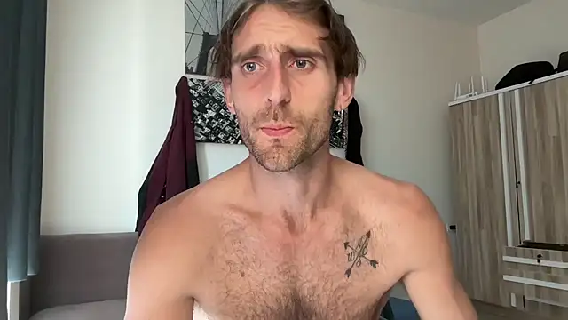 lukegunn's cam snapshot