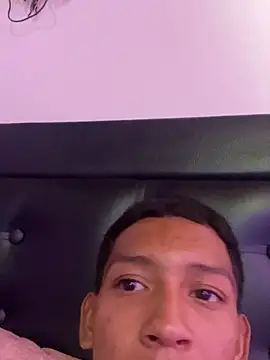 daniel_hot_420's cam snapshot