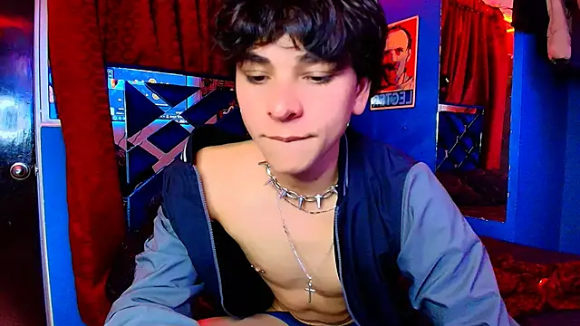 Luke_Howland live sex cam