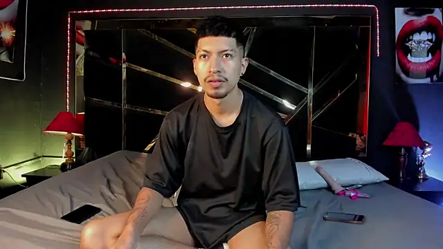 AxelAndJeremy live sex cam