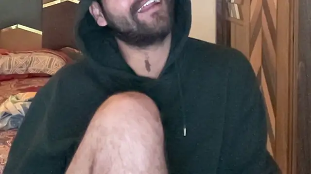 MakeMeAwareAah's cam snapshot