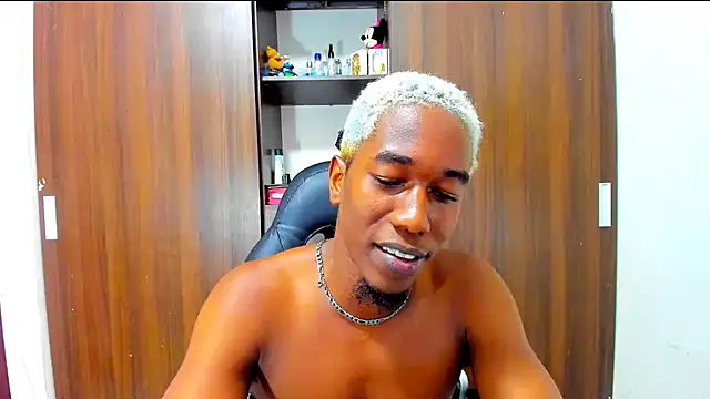 Dreamastercum_'s cam snapshot