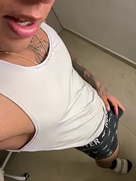 sendfer live sex cam