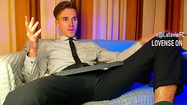 Midnighter_ live sex cam