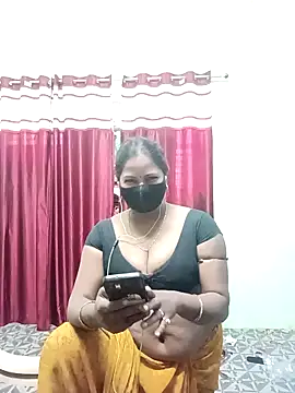 School_medam's cam snapshot