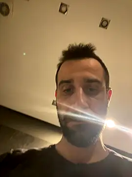 gryzoon's cam snapshot