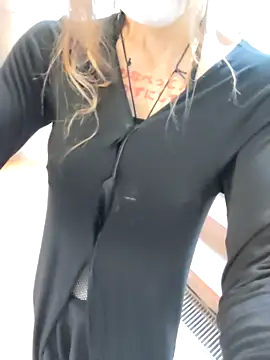 pink-mai live sex cam