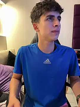 AdrianRinaldi's cam snapshot