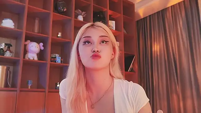 hyun_chia live sex cam