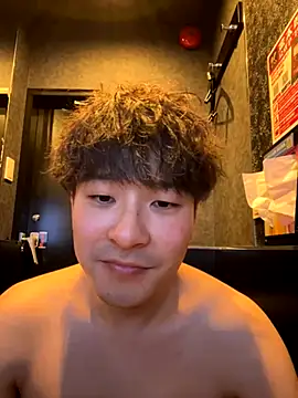 yuuki8910 live sex cam