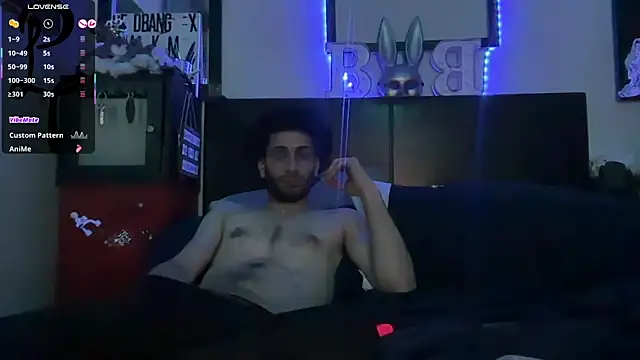 pantslesstraveler_plt live sex cam