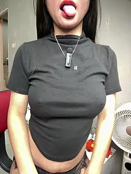 Voyerra_g live sex cam