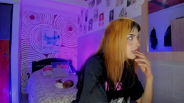 princesita_valija_'s cam snapshot