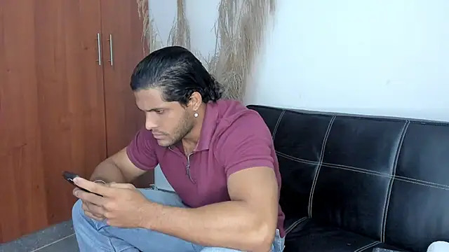 Evansdark1 live sex cam