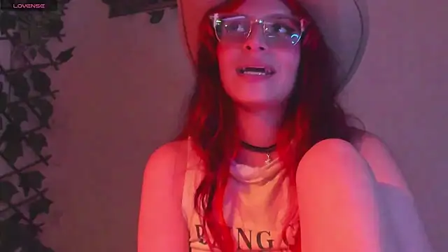 RedMeloddy's cam snapshot